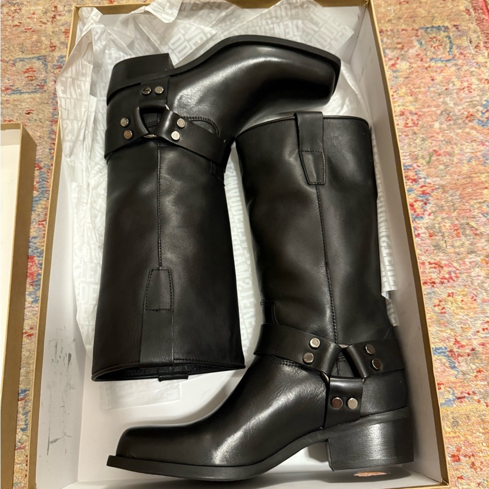 Steve Madden Black Ruskin Leather Boot